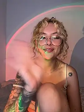 Joyce-fire Live XXX Chat