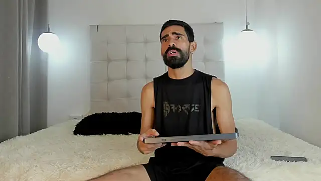 Chat +18 de Andres_Bless ao vivo