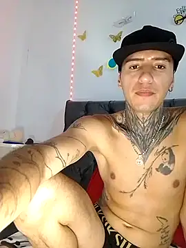 Онлайн чат XXX Camilo_Tattoo