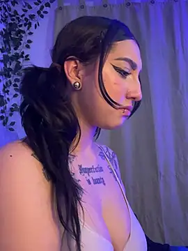 Baby_bansheee live XXX chat