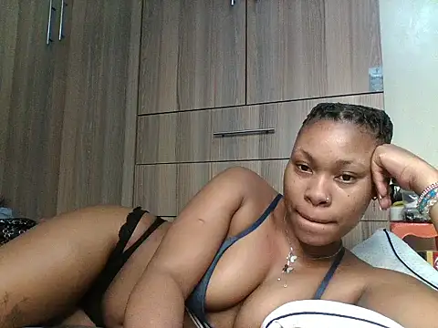 Juicyy_afriq Obrolan Langsung XXX