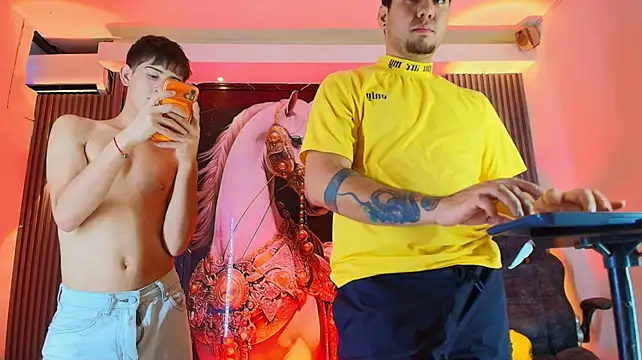 Онлайн чат XXX The_Boy_King_