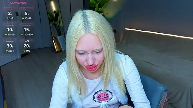 Luna_Beverly Chat XXX live
