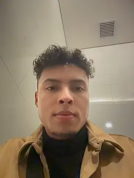 Chat XXX ao vivo de Eros_lee