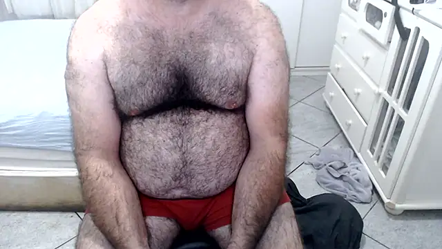 XXX chat uživo modela MysterBearMG
