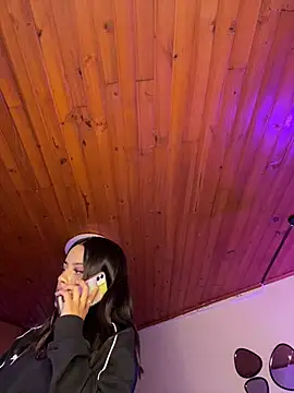 Dulce_cutee18's Live XXX Chat