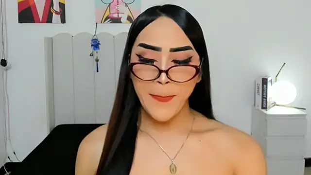 MirandaSterling লাইভ XXX চ্যাট