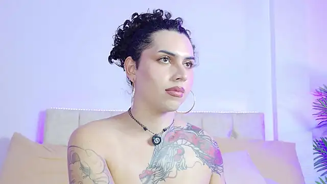 LadyMonroe_: онлайн-секс-чат