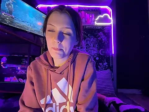 Lilactease's Live XXX Chat