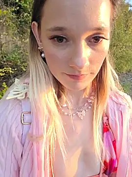 XXX chat uživo modela Chloe_StClaire