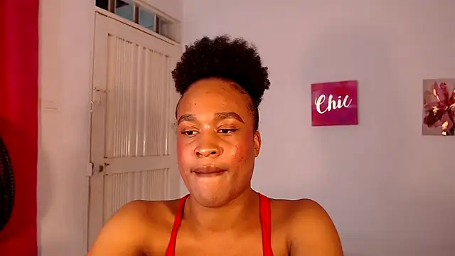 XXX chat uživo modela dirtydolltsx