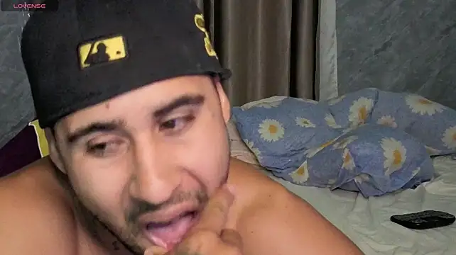 Daiki_Jack Adlı Modelin Canlı XXX Sohbeti