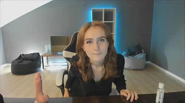 Ari_mon's Live XXX Chat