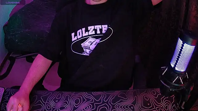 fame_bc's Live XXX Chat