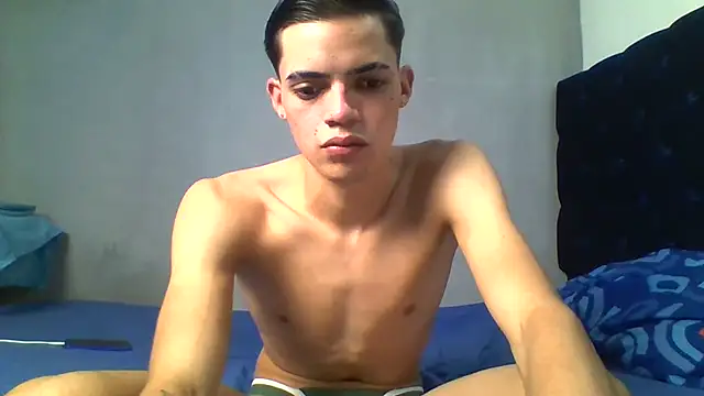 Latinos_2001 Live XXX-Chat