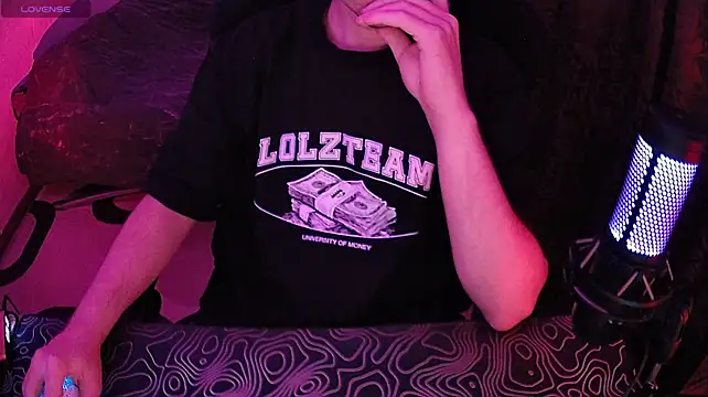 XXX chat uživo modela fame_bc