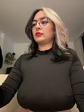 Rae_Lil_White Chat XXX in diretta