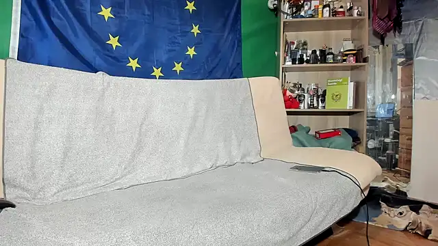 viraglaci18@xh élő XXX-chatje