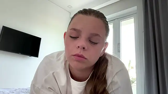 AmieLendor's Live Chat Room