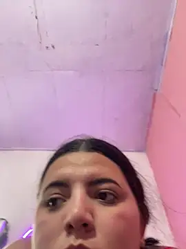 Isabel_P10's Live XXX Chat