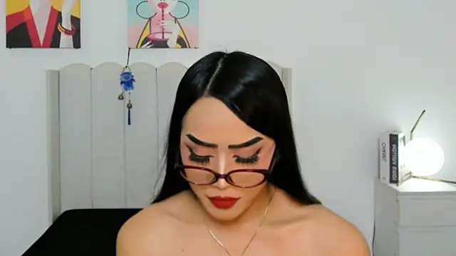 Chatroom XXX en direct de MirandaSterling