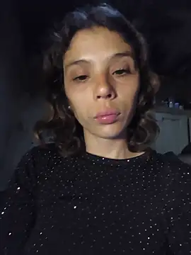 mariamac420 Adlı Modelin Canlı XXX Sohbeti
