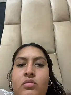 Chat XXX ao vivo de Dini_23