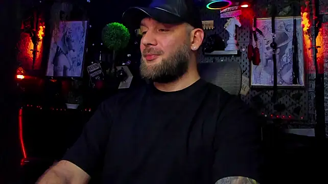 LexHardy's Live XXX Chat