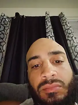 Bustinnuts69 Live XXX-chat