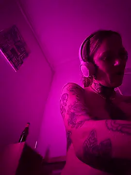 sarahpearlx – Live XXX-chat
