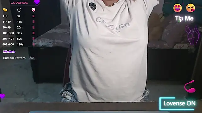 Chat +18 de DuskyDivaXO ao vivo