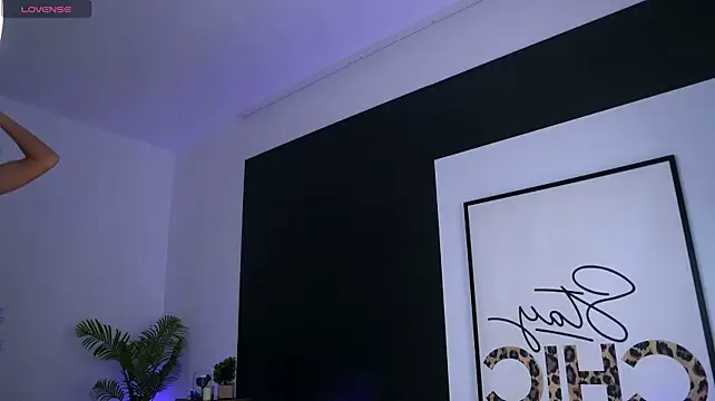 Ivytempt Chat XXX live