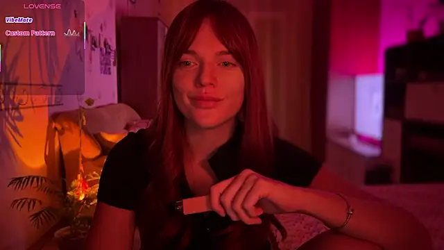 CherryRed_Girl: онлайн-секс-чат