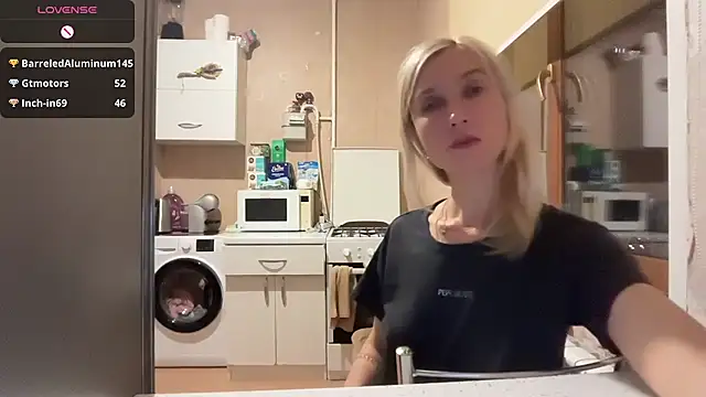AngelJeni Adlı Modelin Canlı XXX Sohbeti