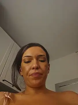 Chat +18 de SaskiaVoss_ ao vivo
