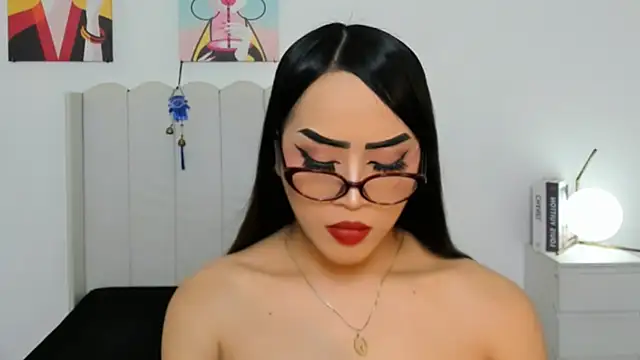Chat XXX en directo de MirandaSterling