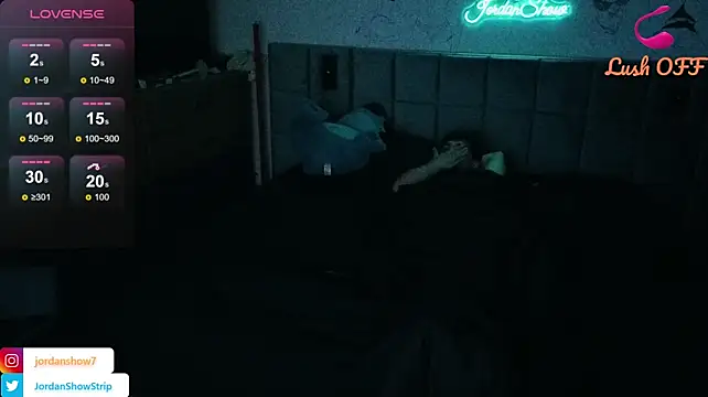 Онлайн чат XXX JordanShow