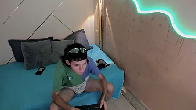 Rick_x_ Chat XXX in diretta