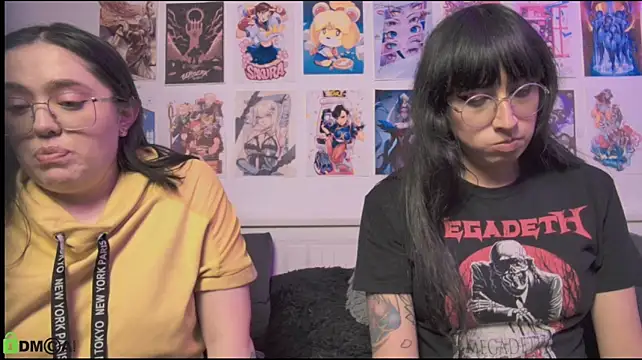 Chatroom XXX en direct de snowblack_