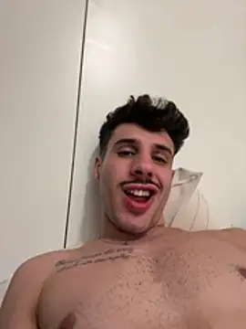 Онлайн чат XXX slaamdopee