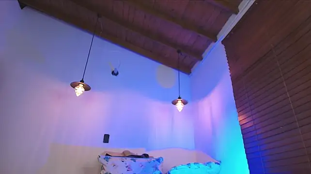 alien_eyes09's Live XXX Chat