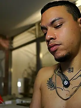 XXX chat uživo modela AlphaMasterXxx