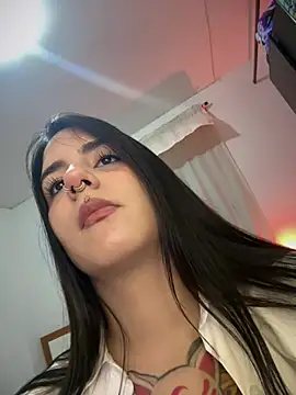 Kittyhelll_ Chat XXX in diretta