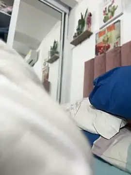 IAvaNa: онлайн-секс-чат