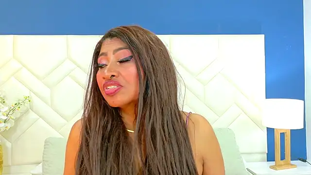 Kiara_Parker_ élő XXX-chatje