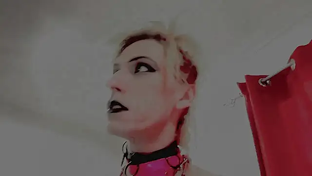 แชท XXX สดของ TgirlBrat