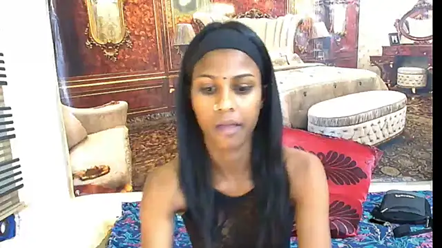 IndianSilkySpice's Live XXX Chat