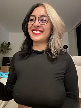 Chat XXX Live Rae_Lil_White