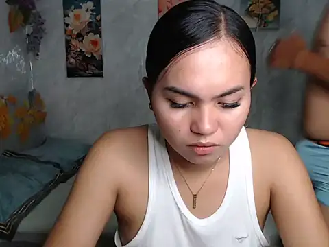 ur_asiankat Chat XXX in diretta