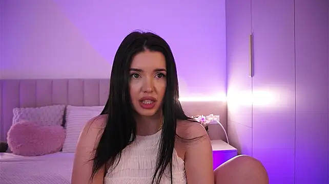 LaraAnnee Chat XXX in diretta